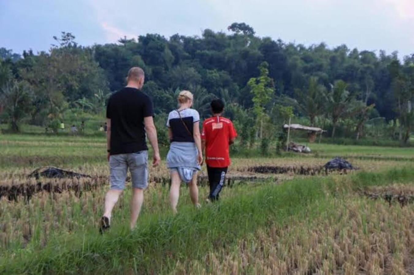 פראיה Bujak Permai Villa Matahari Lombok Ntb מראה חיצוני תמונה