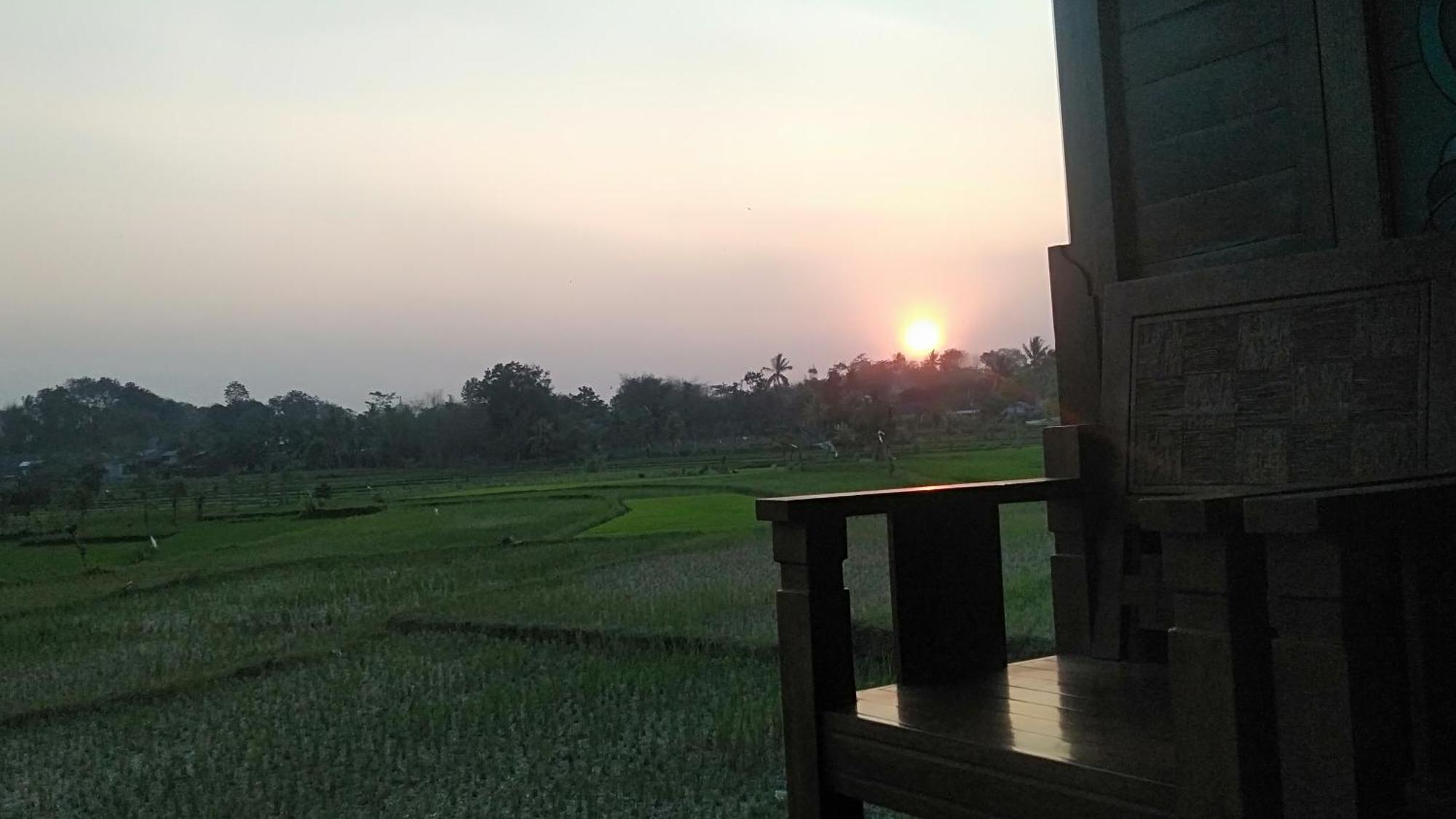 פראיה Bujak Permai Villa Matahari Lombok Ntb מראה חיצוני תמונה