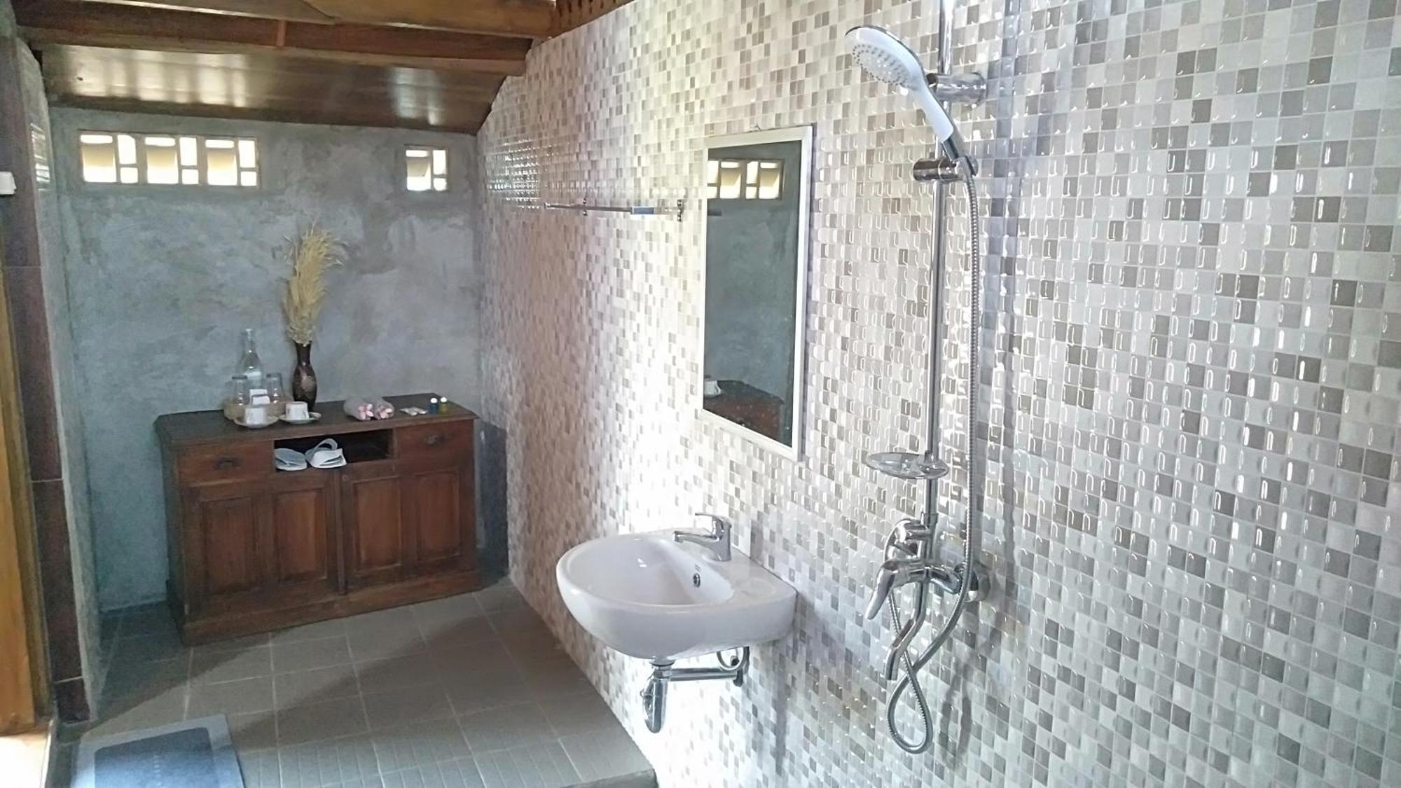 פראיה Bujak Permai Villa Matahari Lombok Ntb מראה חיצוני תמונה