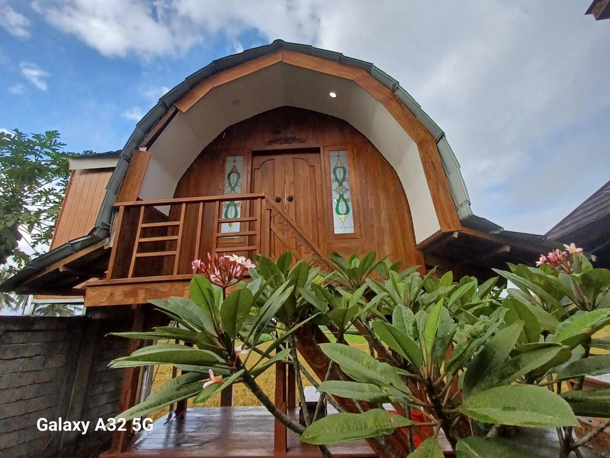 פראיה Bujak Permai Villa Matahari Lombok Ntb מראה חיצוני תמונה